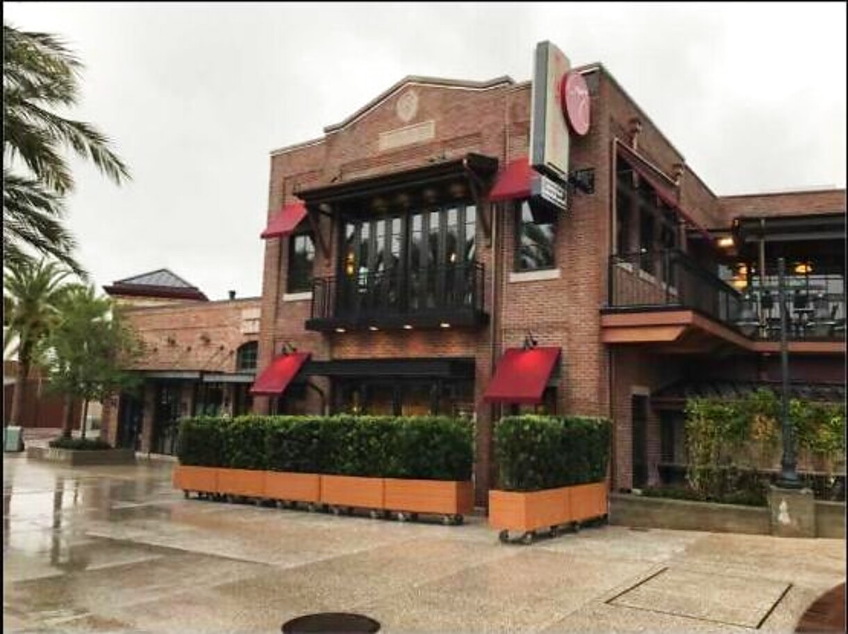 Wine Bar George at Disney Springs